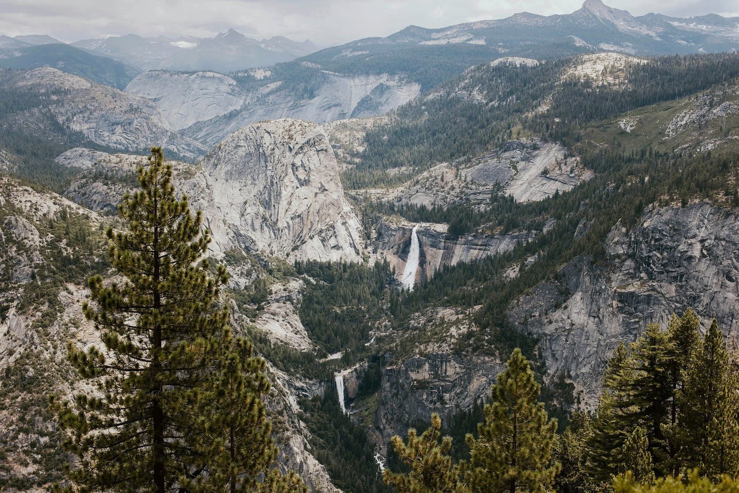 Views along Pacific Vistas